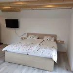 Apartma Pr' Bavnc דירה