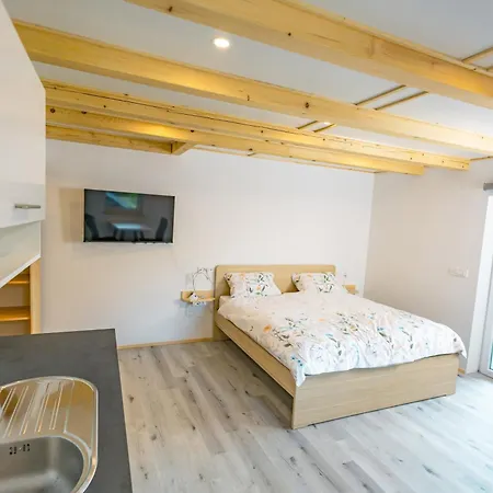 Apartma Pr' Bavnc Appartement *