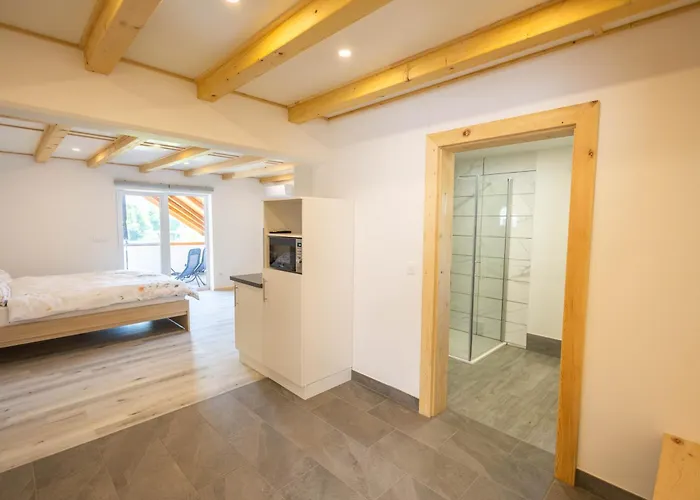 Apartma Pr' Bavnc Διαμέρισμα Lesce (Upper Carniola)