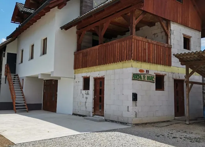 Apartma Pr' Bavnc Διαμέρισμα Lesce (Upper Carniola)